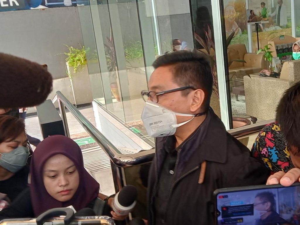 Lesti Kejora Masuk RS, Pengacara Komunikasi ke Keluarga Billar Lesti Kejora Masuk RS, Pengacara Komunikasi ke Keluarga Billar