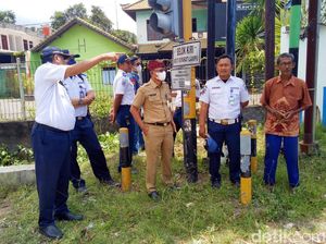 Simpang Tiga Sukowidi Banyuwangi Direkayasa Antisipasi Laka Maut Terulang Simpang Tiga Sukowidi Banyuwangi Direkayasa Antisipasi Laka Maut Terulang