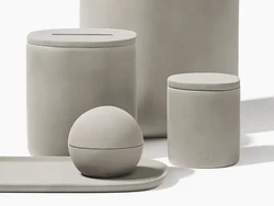 Kim Kardashian Jual Tempat Sampah Rp 1,9 Jutaan, Bikin Netizen Ngakak