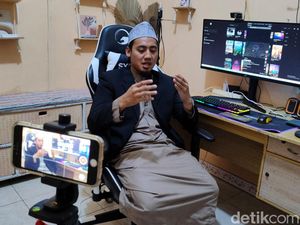 Cara Unik Abi Azkakia Dakwah Ala Pengajian di Streaming Mobile Legends Cara Unik Abi Azkakia Dakwah Ala Pengajian di Streaming Mobile Legends