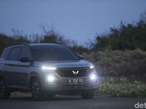 Canggih! Ini Fitur-fitur Modern yang Tersimpan di Wuling Almaz RS EX Canggih! Ini Fitur-fitur Modern yang Tersimpan di Wuling Almaz RS EX