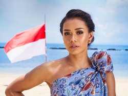 Cara Adinia Wirasti Rayakan Hari Batik Nasional 2022