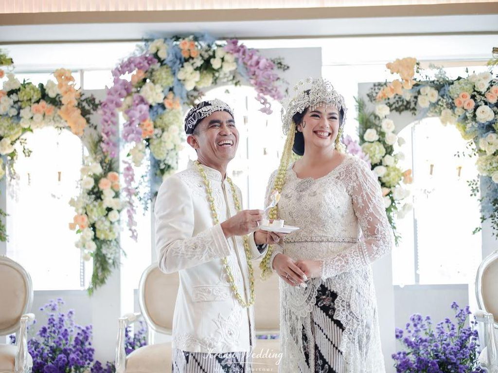 Alasan Catherine Wilson Pilih Idham Mase Meski Banyak Didekati Pria Lain Alasan Catherine Wilson Pilih Idham Mase Meski Banyak Didekati Pria Lain