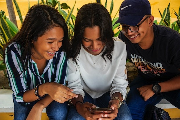 Ilustrasi oversharing/Foto: Pexels/Samuel Figueroa