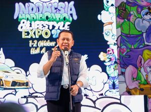Buka IMX 2022, Bamsoet Harap Tumbuh Kebanggaan Produk Otomotif Lokal Buka IMX 2022, Bamsoet Harap Tumbuh Kebanggaan Produk Otomotif Lokal