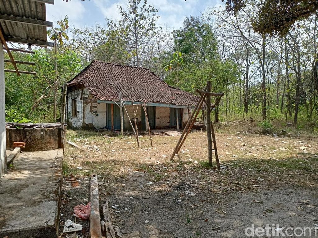 Kisah Kampung di Jatim Ditinggal Seluruh Penghuni, Apa Sebabnya? Kisah Kampung di Jatim Ditinggal Seluruh Penghuni, Apa Sebabnya?