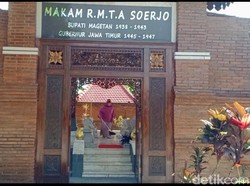 Menyambangi Makam Gubernur Pertama Jatim yang Jadi Korban Pembunuhan PKI