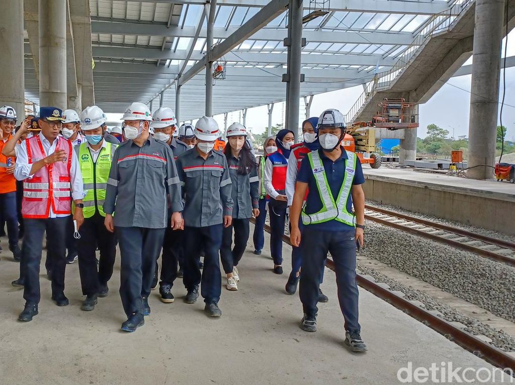 Menhub Cek Kesiapan Kereta Cepat Sebelum Dijajal Jokowi dan Xi Jinping