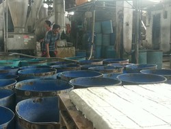 Kedelai Mahal, Pabrik Tahu Terbesar di Kota Pasuruan Akan Rumahkan Karyawan