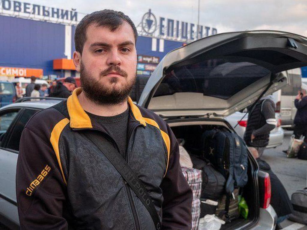 Warga Zaporizhzhia Melarikan Diri dari Pencaplokan Sepihak Rusia