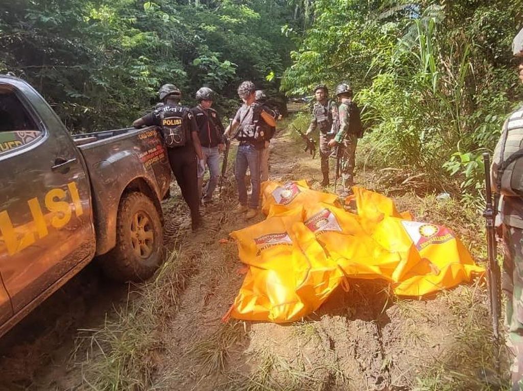 Tanda Tanya Nasib Wanita Satu-satunya Korban KKB yang Belum Ditemukan Tanda Tanya Nasib Wanita Satu-satunya Korban KKB yang Belum Ditemukan