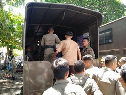 Bawa Celurit untuk Tawuran, 4 Pelajar SMP di Padang Ditangkap Satpol PP