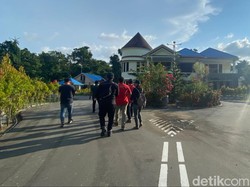 Intip Rumah Mewah Lukas Enembe yang Dilaporkan Kencing Sembarangan di Rutan KPK