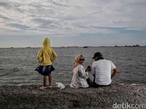 Kementerian PU Sebut Proyek Giant Sea Wall Dibangun Bertahap Kementerian PU Sebut Proyek Giant Sea Wall Dibangun Bertahap
