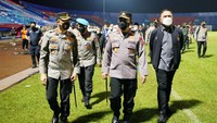 Momen Kapolri Takziah ke Korban Tragedi Kanjuruhan