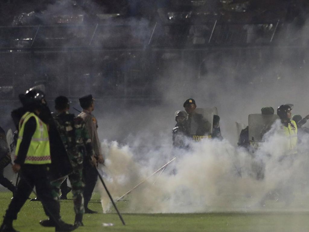 Tragedi Kanjuruhan, Pakar UM Surabaya: Gas Air Mata Langgar Kode Etik FIFA