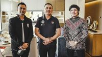 Momen Ketua PSSI, Iwan Bule Saat Makan Bareng Atta Halilintar dan Raffi Ahmad
