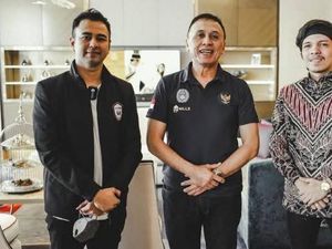 Momen Ketua PSSI, Iwan Bule Saat Makan Bareng Atta Halilintar dan Raffi Ahmad