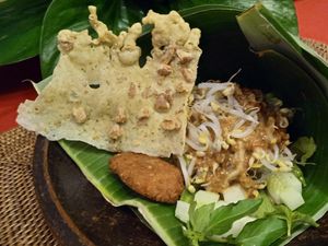 Cukup Bayar Rp 5.000 Bisa Sarapan Pecel Punten yang Pedas Sedap Cukup Bayar Rp 5.000 Bisa Sarapan Pecel Punten yang Pedas Sedap