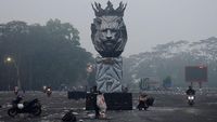 Foto-foto Tragedi Kanjuruhan yang Tewaskan Ratusan Orang
