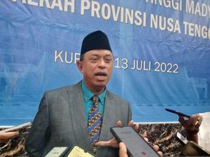 Sekda NTT Domu Warandoy Meninggal karena Kecelakaan Mobil