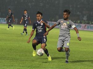 Media Asing Turut Soroti Penundaan Laga Persebaya Vs Arema Media Asing Turut Soroti Penundaan Laga Persebaya Vs Arema
