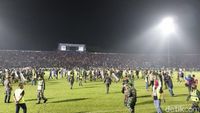Potret Kerusuhan di Stadion Kanjuruhan