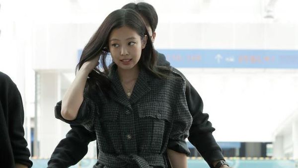 Jennie BLACKPINK Tetap Sibuk di Tengah Rumor Pacaran dengan V BTS