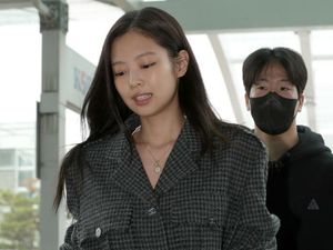Foto Pribadi Jennie BLACKPINK Tersebar, YG Tempuh Jalur Hukum Foto Pribadi Jennie BLACKPINK Tersebar, YG Tempuh Jalur Hukum