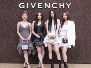 aespa Hadiri Paris Fashion Week, Harga Baju Karina Bikin Fans Istighfar aespa Hadiri Paris Fashion Week, Harga Baju Karina Bikin Fans Istighfar