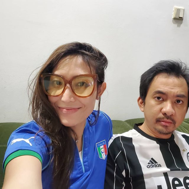Ayu Dewi dan Regi Datau Ayu Dewi dan Regi Datau