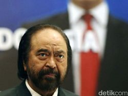 Heran Isu Tarik Dukungan, Surya Paloh Tak Yakin Jokowi Reshuffle