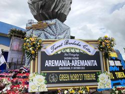 Sampaikan Duka Tragedi Kanjuruhan, Bonek: Ini Sangat Mengiris Hati