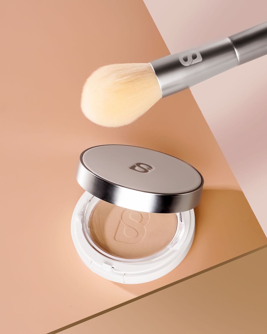 Buttonscarves Beauty Everyday Perfect Blurring Compact Powder