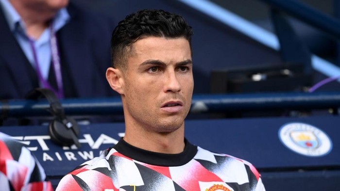 Cristiano Ronaldo, City vs MU MANCHESTER, ENGLAND - OCTOBER 02: Cristiano Ronaldo of Manchester United looks on during the Premier League match between Manchester City and Manchester United at Etihad Stadium on October 02, 2022 in Manchester, England. (Photo by Laurence Griffiths/Getty Images)