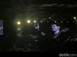 Tiga Kejutan The Script saat Konser di Bandung, Bikin Heboh!
