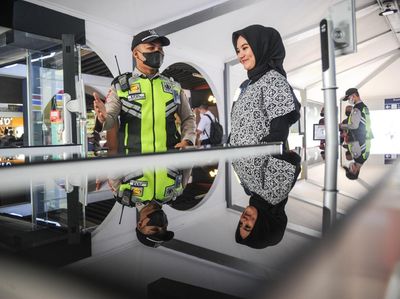 Di Bandung, Boarding Naik Kereta Cukup Pindai Wajah