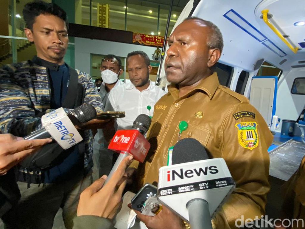 Dokter Pribadi Ungkap Kondisi Lukas Enembe, Belum Stabil-Siagakan Alat Medis Dokter Pribadi Ungkap Kondisi Lukas Enembe, Belum Stabil-Siagakan Alat Medis