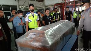 Potret Penyambutan-Pemakaman Jenazah Korban KKB Papua Barat di Sulut