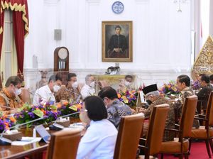 Jokowi Colek Luhut soal Investasi: Persoalan Sekecil Apapun Selesaikan