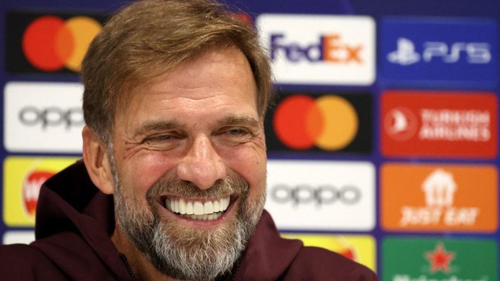 Liverpools German manager Jurgen Klopp attends a press conference at the AXA Training Centre in Liverpool, north-west England on October 3, 2022, on the eve of the UEFA Champions League group A football match against Rangers. (Photo by Nigel Roddis / AFP) (Photo by NIGEL RODDIS/AFP via Getty Images)