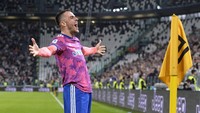 Para pemain gaek seperti Filip Kostic, Daniele Rugani, dan Mattia De Sciglio juga dijual. Termasuk, Arthur Melo (Getty Images)