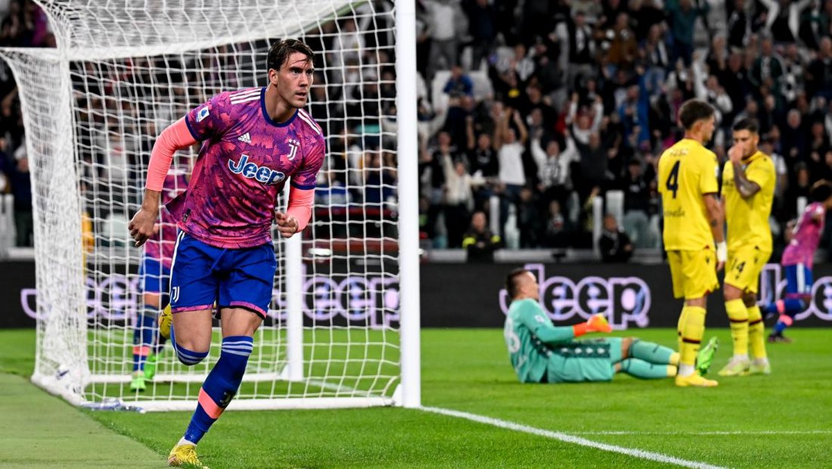 Dusan Vlahovic menyumbang gol saat Juventus melibas Bologna 3-0. (Foto: Juventus FC via Getty Images/Daniele Badolato - Juventus FC)