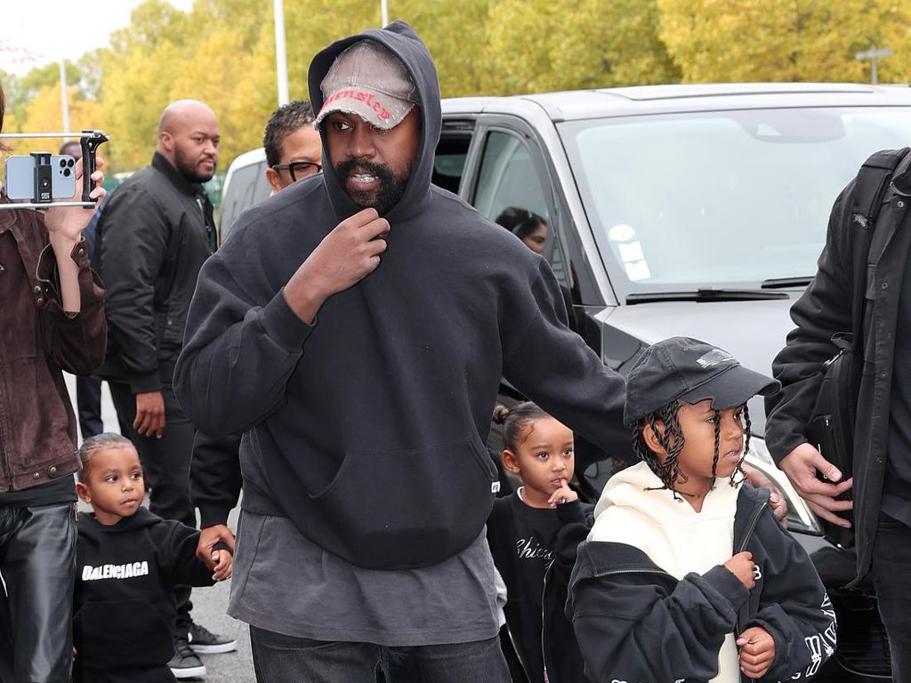 Kanye West Berulah Lagi, Bertengkar dengan Ortu Murid di Sekolah Anaknya