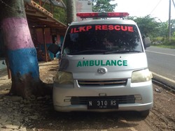 Ambulans Tabrak Pemotor di Mojokerto, 1 Orang Tewas