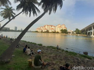 Menikmati Singapura dari Marina Bay