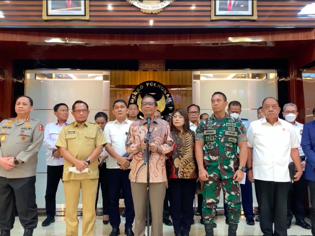 Tragedi Kanjuruhan, Pemerintah Minta Pejabat Polisi di Jatim Dievaluasi! Tragedi Kanjuruhan, Pemerintah Minta Pejabat Polisi di Jatim Dievaluasi!