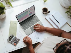 Apa Itu Metode FIFO? Cara Hitung dan Bedanya Dengan LIFO