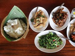 Ini Menu Favorit Jokowi Saat Kunjungi Restoran di Perbatasan RI