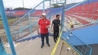 Erwin Tobing mengatakan Komdis PSSI akan memberikan hukuman seberat-beratnya setelah lakukan investigasi dan evaluasi. Hukumannya bisa jadi ke pihak klub atau pihak suporter.